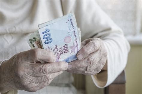 emekli maaşı bayramdan önce ödenecek mi 2022